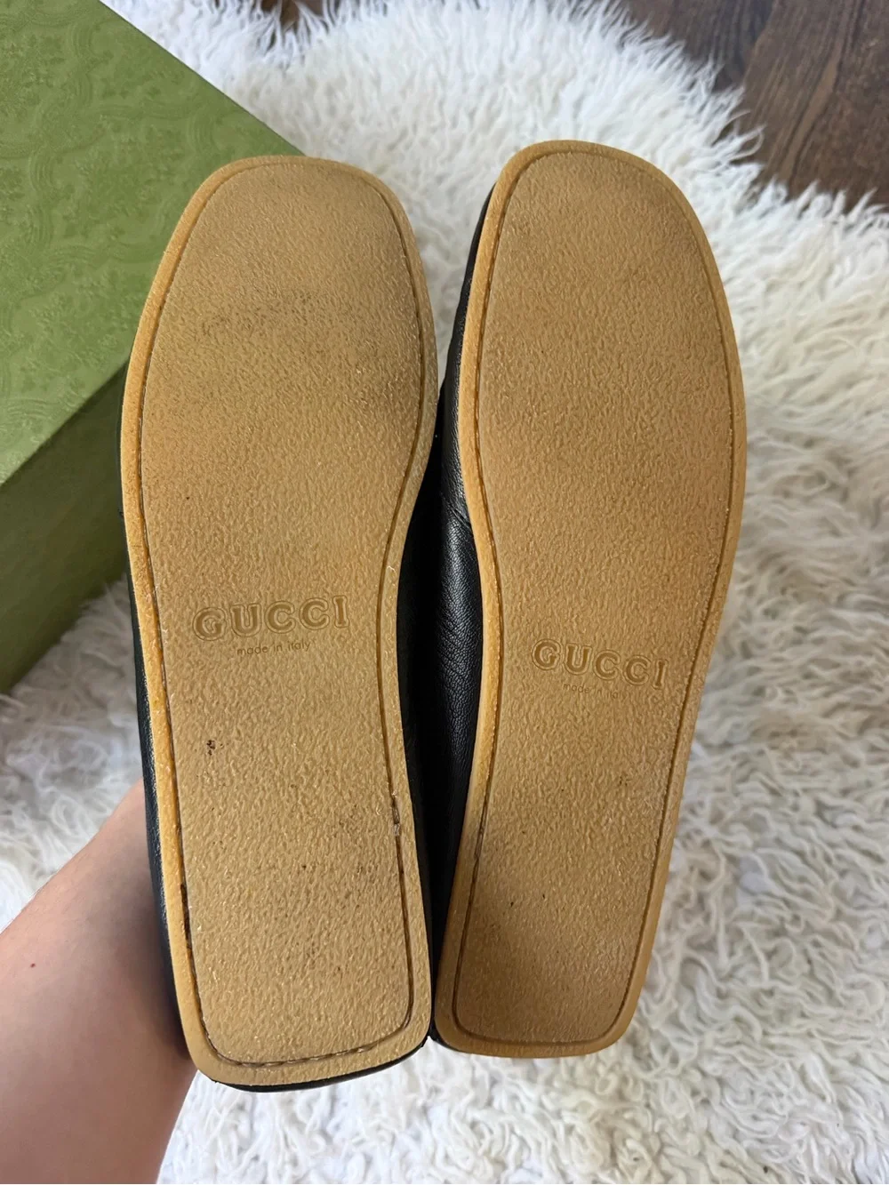Gucci Black Leather Men’s Loafers with Gold Horsebit